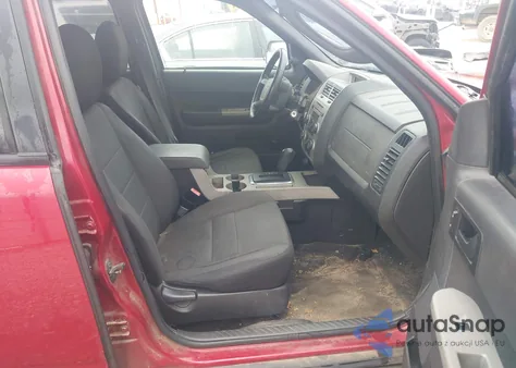 2010 Ford Escape Xlt from USA, damaged, VIN 1FMCU0D75AKB09855